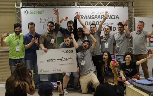 Foto dos vencedores do hackathon