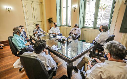 Reunião na prefeitura